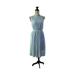 Chic Blue Midi Dress with Elegant Design Size Medium